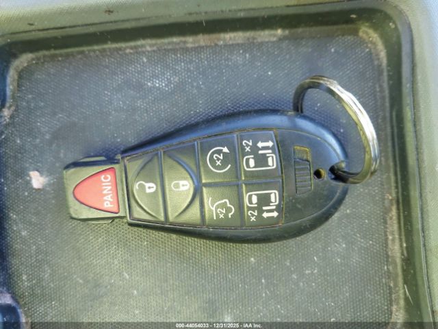 2010 CHRYSLER TOWN & COUNTRY 2A4RR5D15AR381553 Photo 10