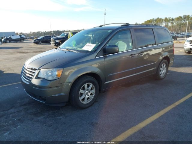 2010 CHRYSLER TOWN & COUNTRY 2A4RR5D15AR381553 Photo 1