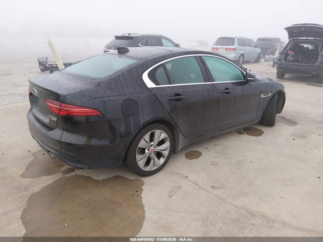 2020 JAGUAR XE SAJAE4FX9LCP62846 Photo 3