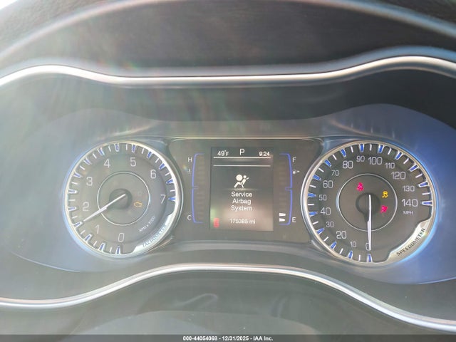 1C3CCCFB7GN188726 Chrysler 200 Touring