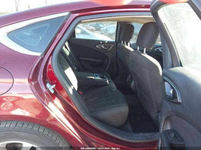 1C3CCCFB7GN188726 Chrysler 200 Touring