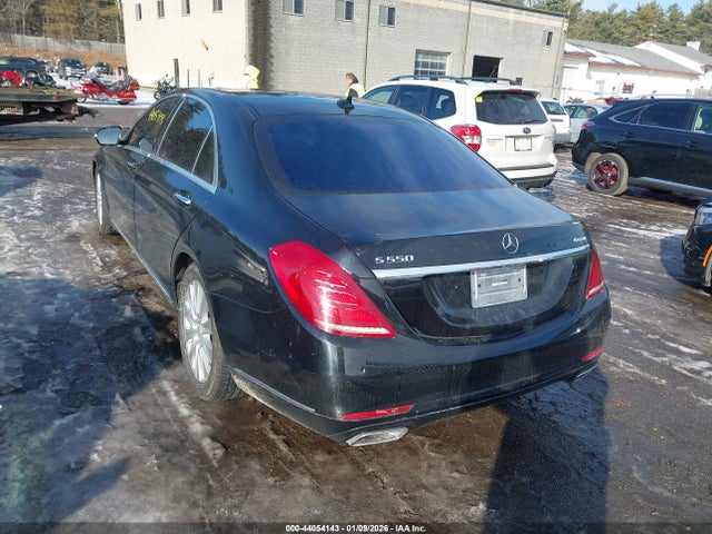 2015 MERCEDES-BENZ S 550 WDDUG8FB3FA148981 Photo 2