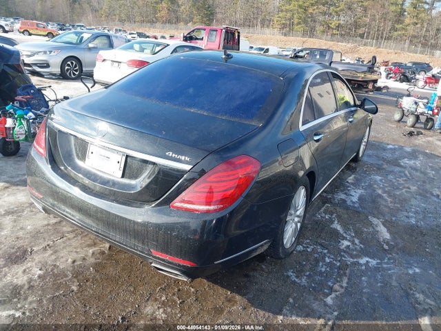 2015 MERCEDES-BENZ S 550 WDDUG8FB3FA148981 Photo 3