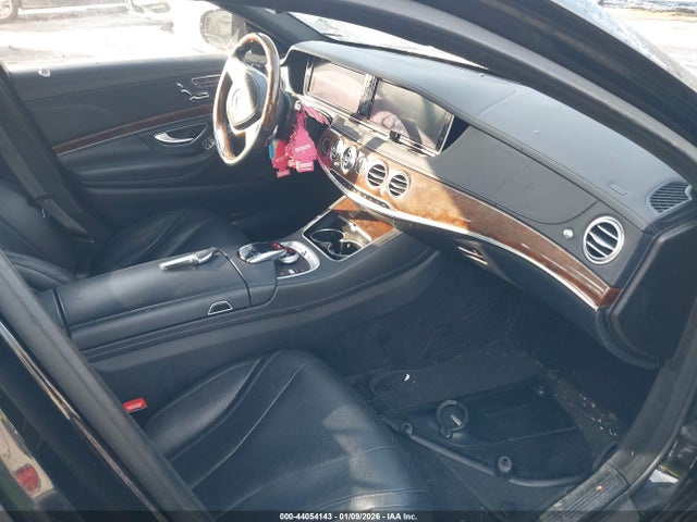2015 MERCEDES-BENZ S 550 WDDUG8FB3FA148981 Photo 4