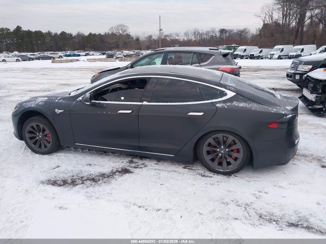 Tesla Model S P85d 2014 5YJSA1H28EFP64219 Image 14