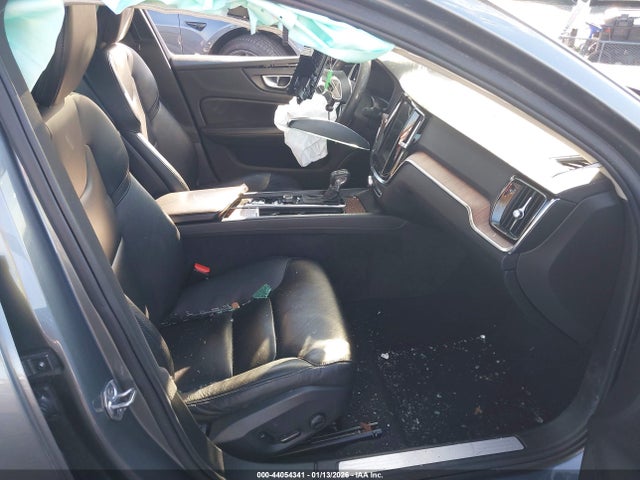 2021 VOLVO S60 7JR102TZ1MG113089 Photo 4