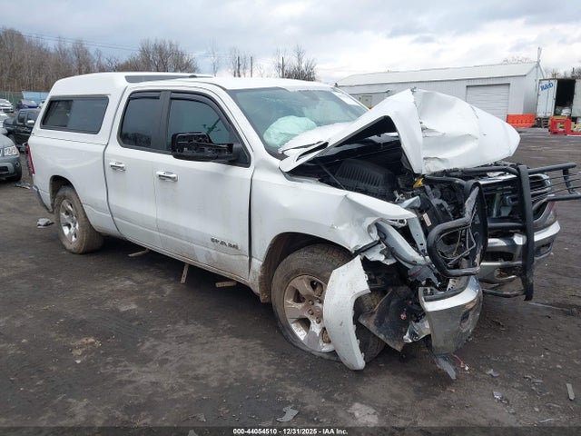 Продажа на аукционе авто 2020 Ram 1500 Big Horn  4x4 6'4 Box, vin: 1C6SRFBT3LN345577, номер лота: 44054510