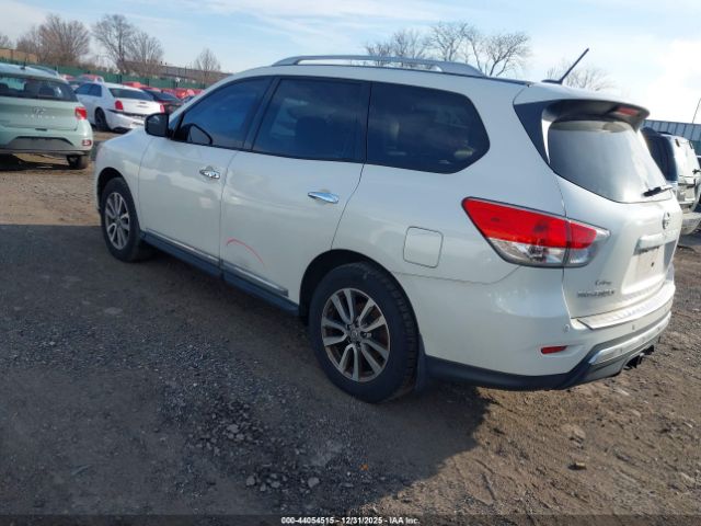 2015 NISSAN PATHFINDER 5N1AR2MM2FC713553 Photo 2