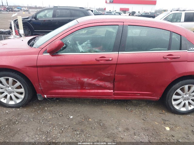 2014 CHRYSLER 200 1C3CCBBB6EN159067 Photo 5