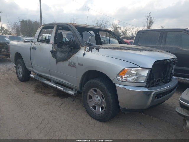 44054578 :رقم المزاد ، 3C63R2CJ9EG149066 vin ، 2014 Ram 3500 Tradesman مزاد بيع