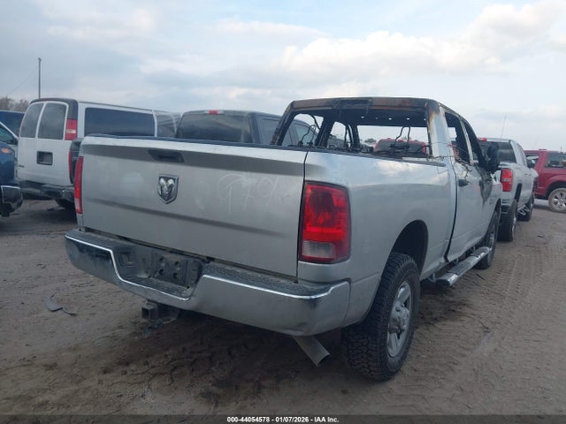 44054578 :رقم المزاد ، 3C63R2CJ9EG149066 vin ، 2014 Ram 3500 Tradesman مزاد بيع