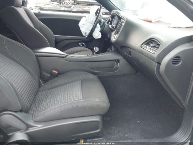 2019 DODGE CHALLENGER 2C3CDZAG8KH750735 Photo 4