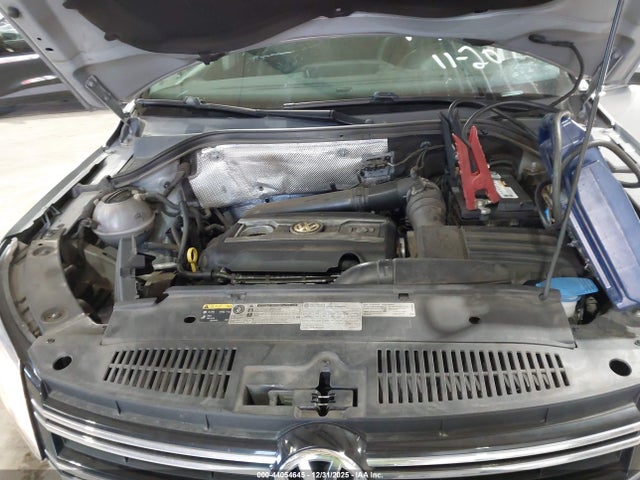 44054645 :رقم المزاد ، WVGAV3AX9EW586927 vin ، 2014 Volkswagen Tiguan Sel مزاد بيع