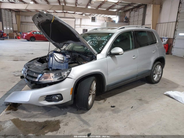 44054645 :رقم المزاد ، WVGAV3AX9EW586927 vin ، 2014 Volkswagen Tiguan Sel مزاد بيع