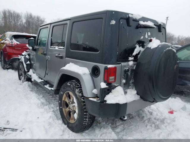 2018 JEEP WRANGLER JK UNLIMITED 1C4BJWEGXJL937680 Photo 2