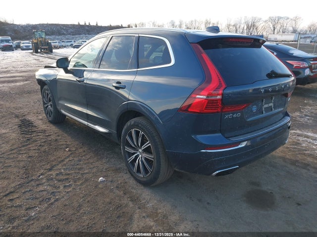 2020 VOLVO XC60 YV4102RL4L1468435 Photo 2