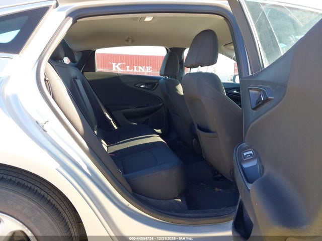 1G1ZB5ST5JF256003 Chevrolet Malibu 1ls