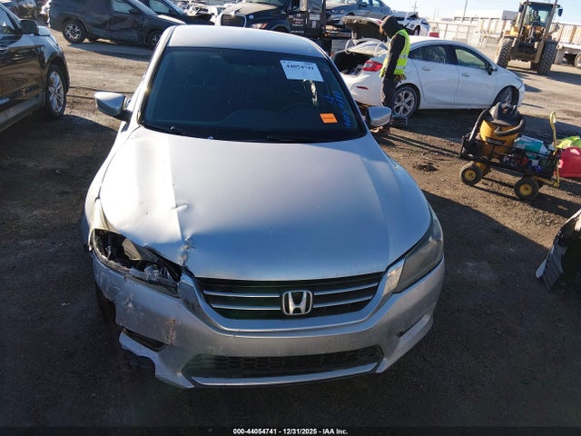 Продажа на аукционе авто 2015 Honda Accord Sport, vin: 1HGCR2F59FA186823, номер лота: 44054741