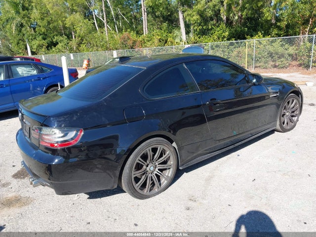 2011 BMW M3 WBSKG9C5XBE645916 Photo 3