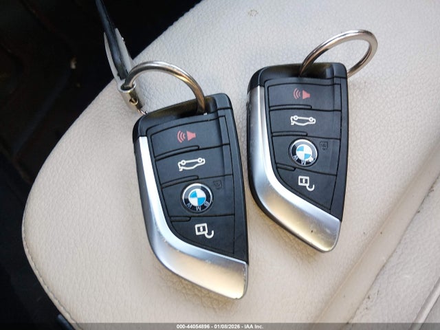 2019 BMW X1 WBXHT3C50K3H36236 Photo 10