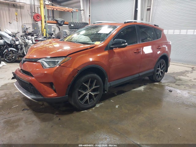JTMJFREV8GJ066974 Toyota RAV4 SE