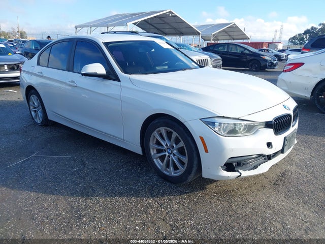 2017 BMW 320I WBA8E1G38HNU17517