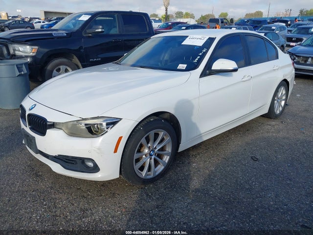 2017 BMW 320I WBA8E1G38HNU17517 Photo 1