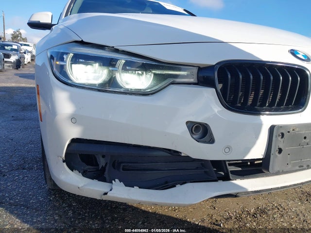 2017 BMW 320I WBA8E1G38HNU17517 Photo 5