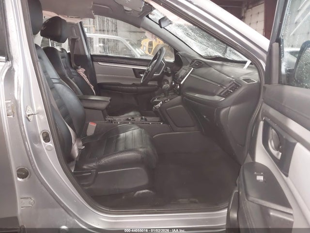 2HKRW6H36JH207049 Honda CR-V LX