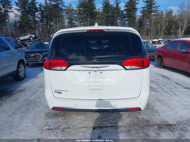 2C4RC1EG5KR635847 Chrysler Pacifica Touring L Plus