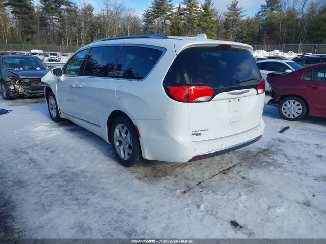 2C4RC1EG5KR635847 Chrysler Pacifica Touring L Plus