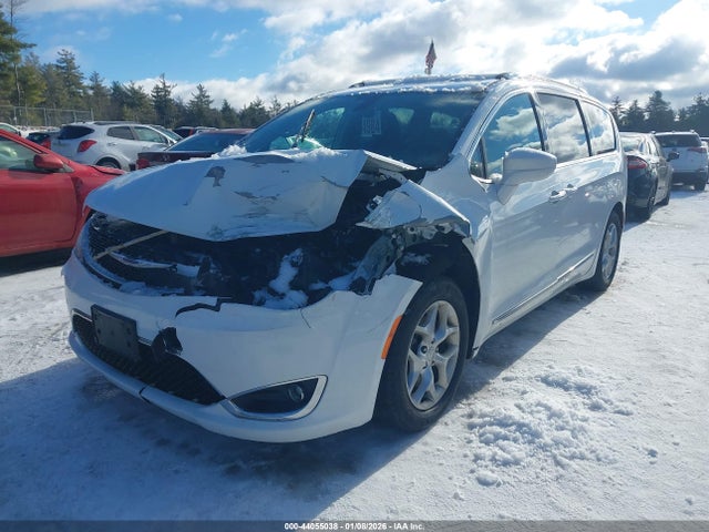 2C4RC1EG5KR635847 Chrysler Pacifica Touring L Plus