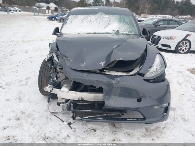 44055040 :رقم المزاد ، 7SAYGDEF0PF956936 vin ، 2023 Tesla Model Y Performance Dual Motor All-wheel Drive مزاد بيع