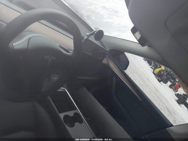 44055040 :رقم المزاد ، 7SAYGDEF0PF956936 vin ، 2023 Tesla Model Y Performance Dual Motor All-wheel Drive مزاد بيع