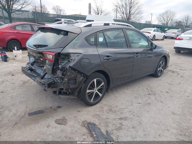 4S3GTAD60P3704590 Subaru Impreza Premium 5-door
