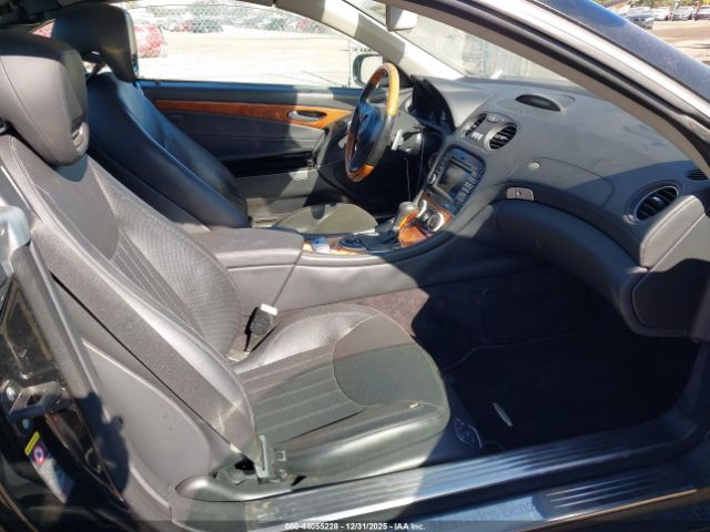 2009 MERCEDES-BENZ SL 550 WDBSK71F09F149810 Photo 4