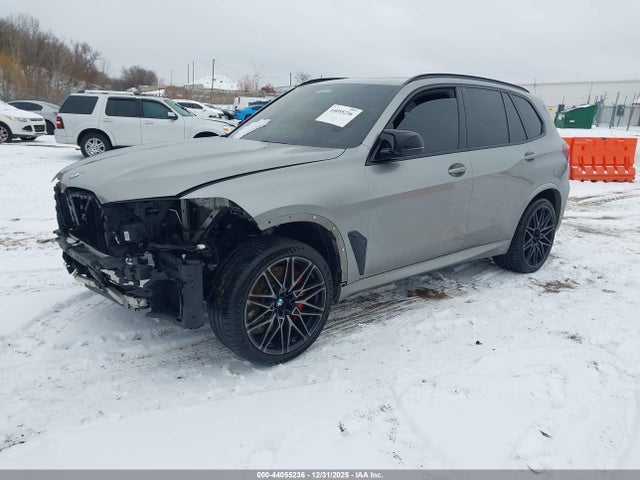 2022 BMW X5 M 5YMJU0C01N9J33106 Photo 1