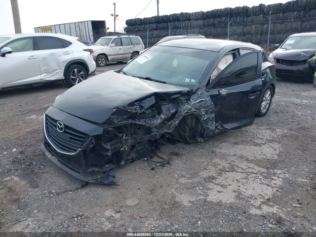 Mazda Mazda3 I Sport 2016 3MZBM1J77GM280714 Image 2