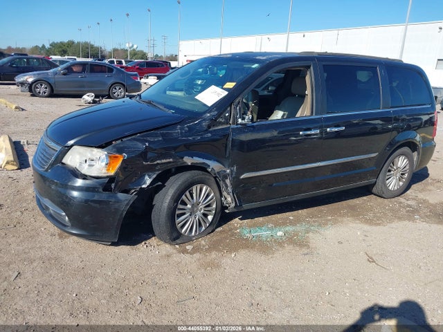 2013 Chrysler Town & Country Touring-l მანქანა იყიდება აუქციონზე, vin: 2C4RC1CG5DR801905, აუქციონის ნომერი: 44055392