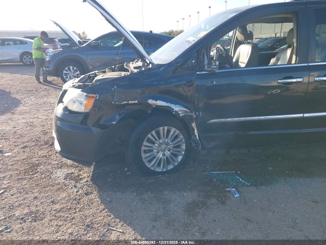 2013 Chrysler Town & Country Touring-l მანქანა იყიდება აუქციონზე, vin: 2C4RC1CG5DR801905, აუქციონის ნომერი: 44055392