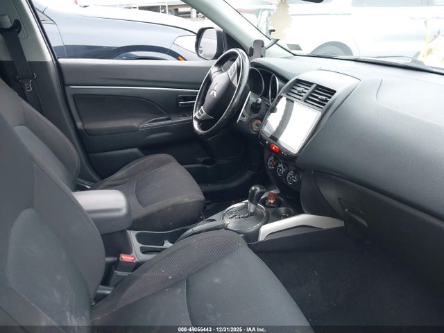 2011 MITSUBISHI OUTLANDER SPORT JA4AP3AU2BZ000299 Photo 4