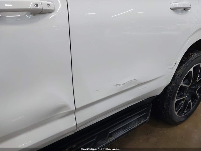 1GNSKRKD9MR240194 Chevrolet Tahoe 4wd Rst