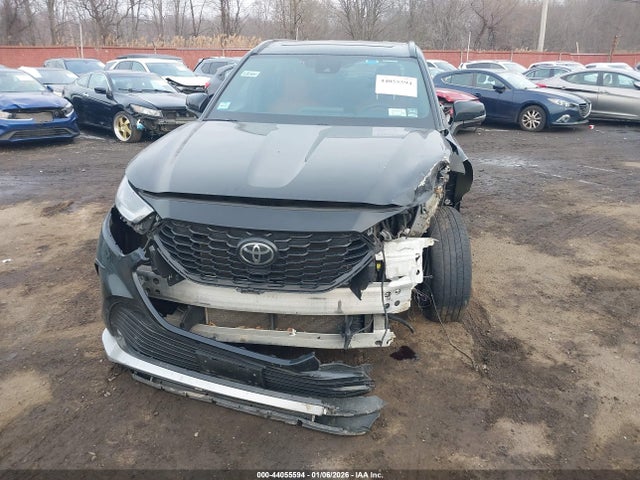 5TDLZRBH7NS222890 Toyota Highlander Xse