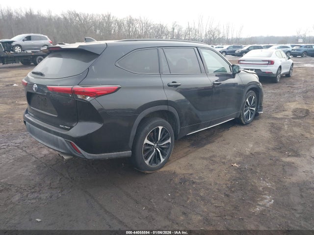 5TDLZRBH7NS222890 Toyota Highlander Xse