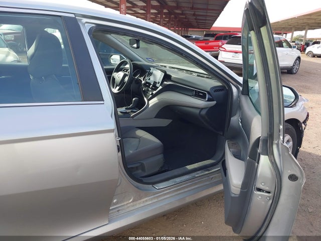4T1R11AKXMU611996 Toyota CAMRY LE