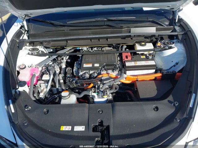 2024 LEXUS RZ 450E JTJAAAAB7RA023819 Photo 9