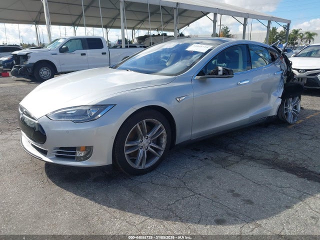 2015 TESLA MODEL S 5YJSA1H1XFF083780 Photo 1
