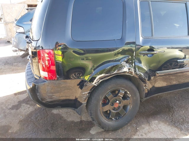 44055791 :رقم المزاد ، 5FNYF4H96BB088410 vin ، 2011 Honda Pilot Touring مزاد بيع