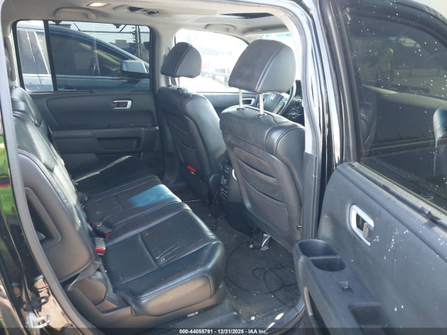 44055791 :رقم المزاد ، 5FNYF4H96BB088410 vin ، 2011 Honda Pilot Touring مزاد بيع