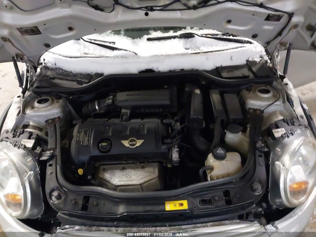 2011 MINI COOPER WMWSU3C53BT184127 Photo 9